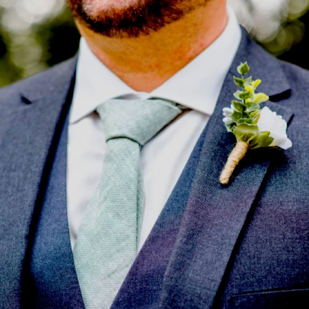 David’s Bridal Dusty Sage Ties x4 and Kids Bow tie x1